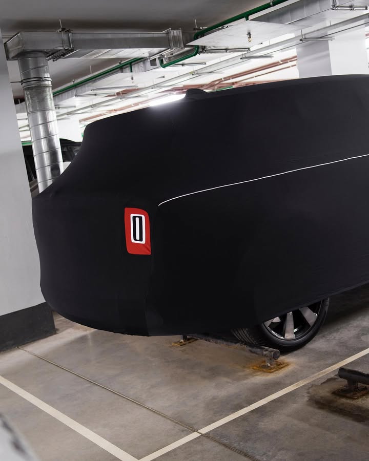 Housse imprimée Rolls Royce Cullinan Noir