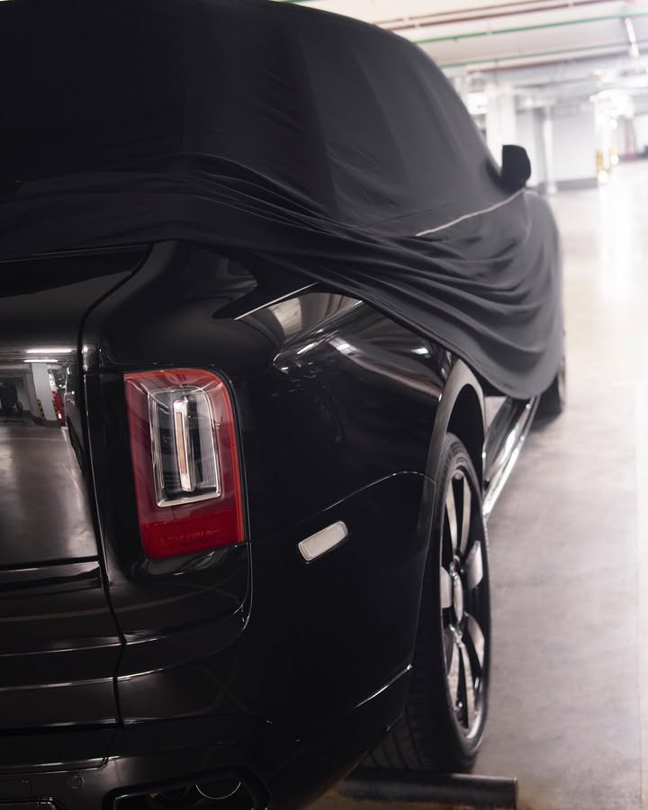 Housse imprimée Rolls Royce Cullinan Noir