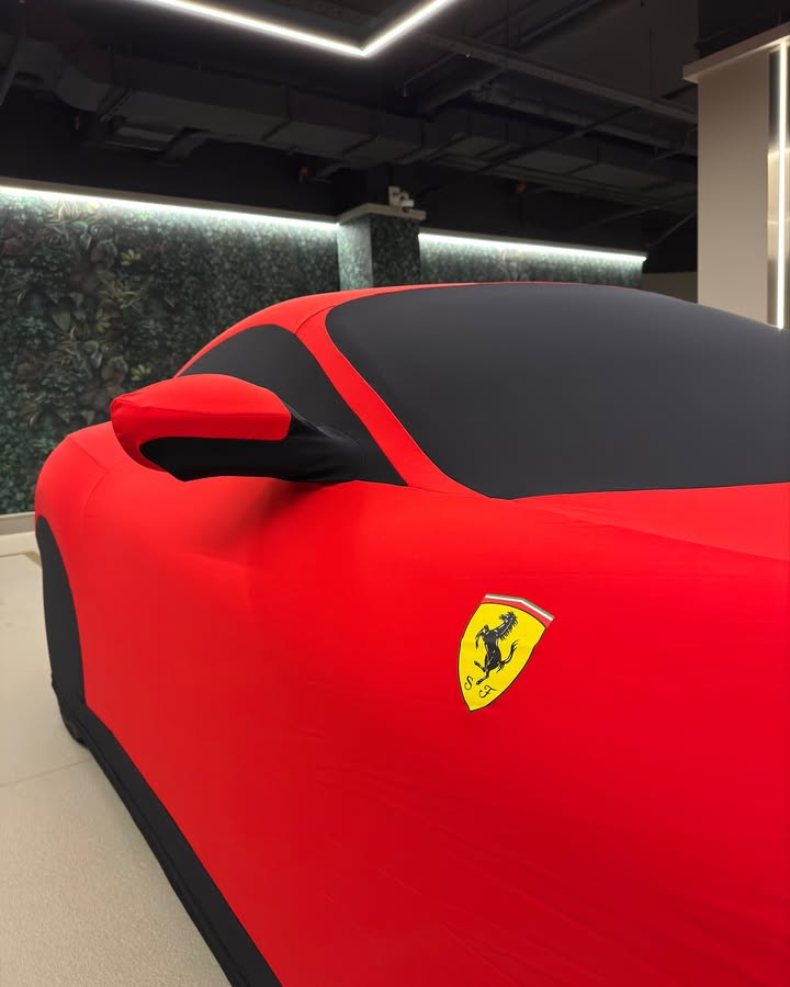 Housse imprimée Ferrari ROMA